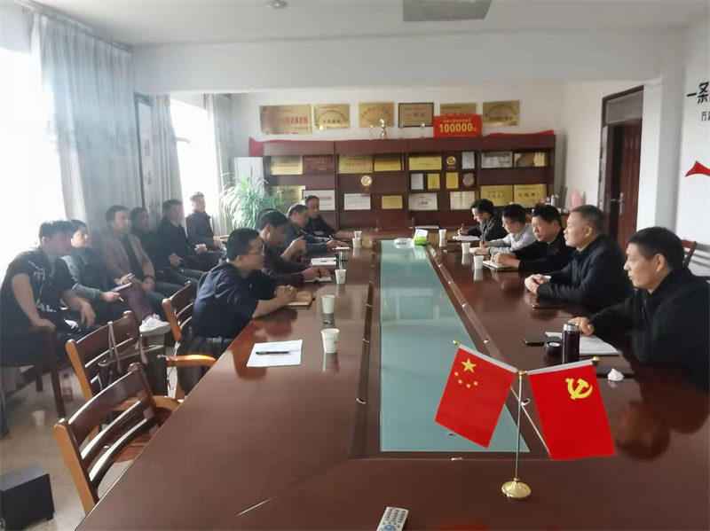董事長帶隊中高層管理人員走出去去佳農股份公司學習取經，深入了解上市歷程，.jpg