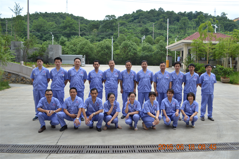 2016.06.18公司管理團隊統(tǒng)一著裝，展示管理團風(fēng)采.JPG